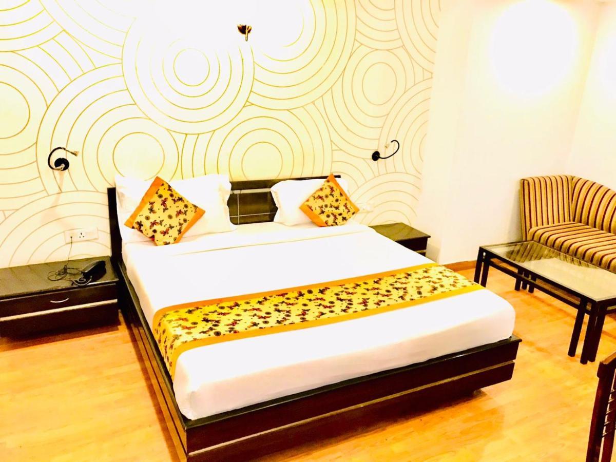 Hotel Queens Tower Amritsar Exteriér fotografie