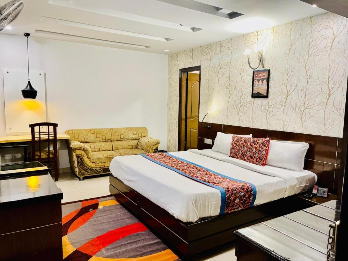 Hotel Queens Tower Amritsar Exteriér fotografie